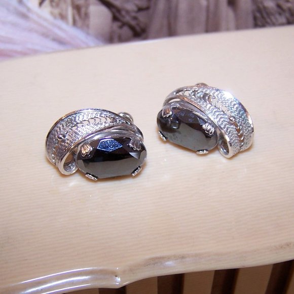 Van Dell Sterling Silver Hematite Filigree Earrings - Screwback Findings - Picture 5 of 7